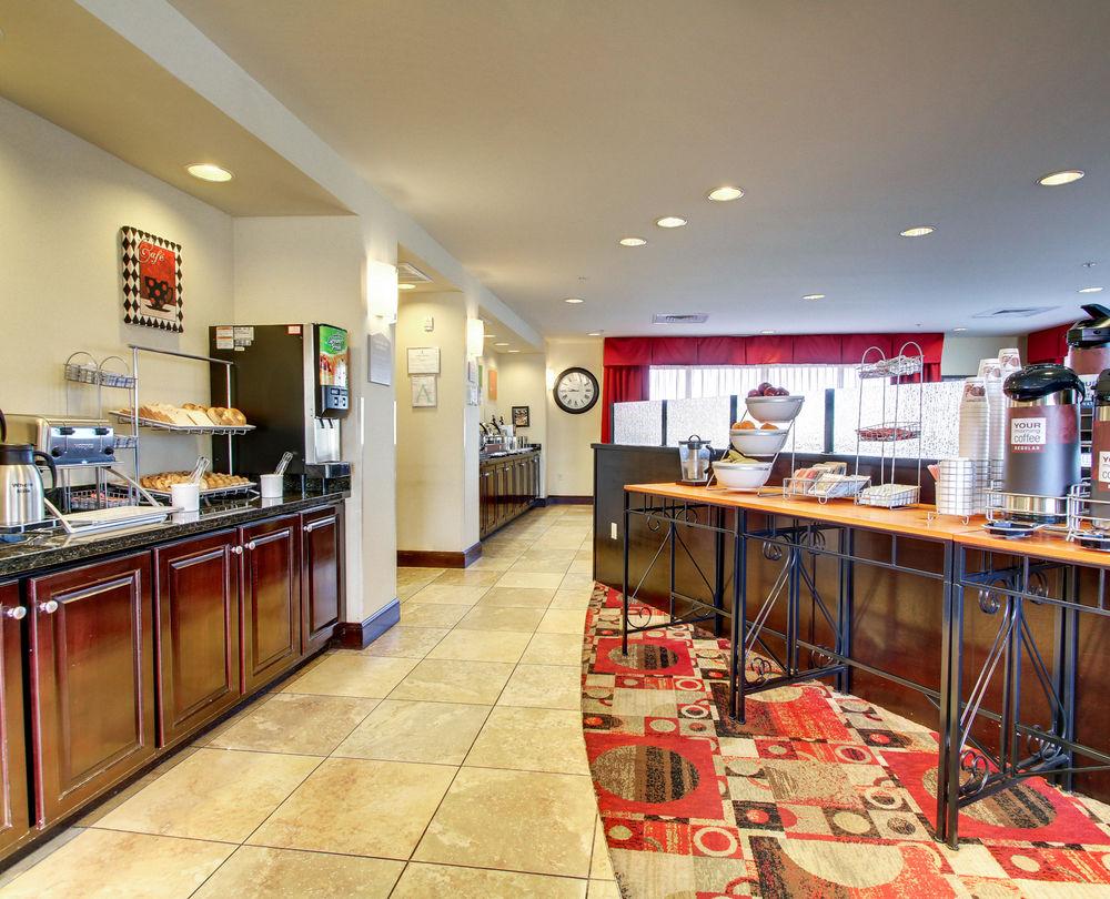 Comfort Suites Gulfport Bagian luar foto