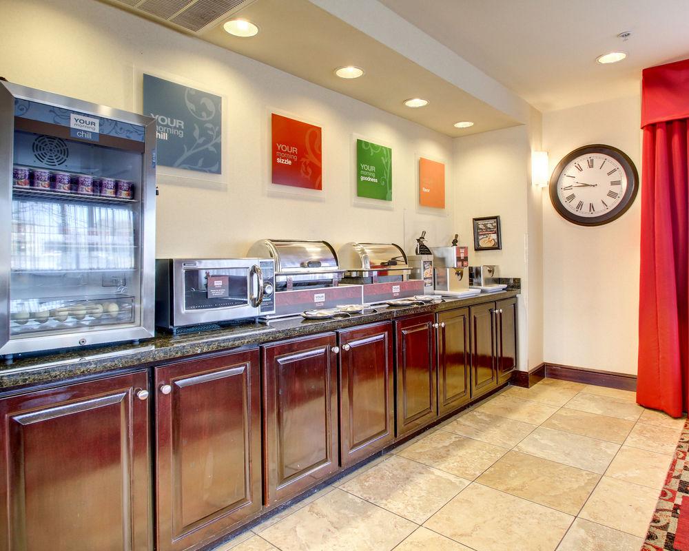 Comfort Suites Gulfport Bagian luar foto