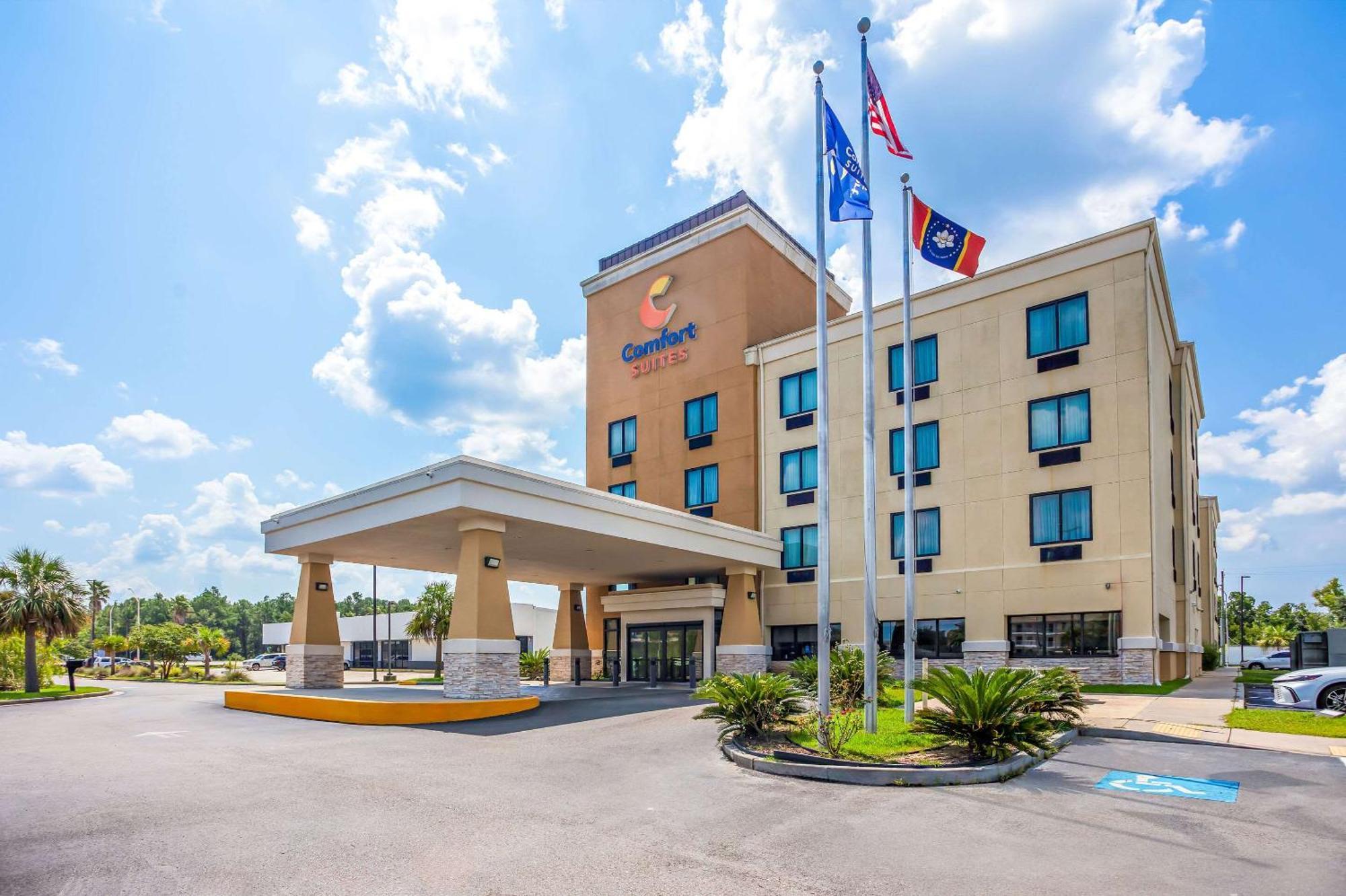 Comfort Suites Gulfport Bagian luar foto